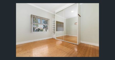 Spacious 3 Bedroom Family Home - Photo 5