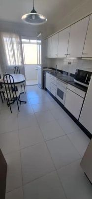 Piso de alquiler en Rúa Escultor Gregorio Fernández, Fátima - Photo 1