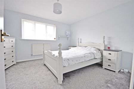 2 bedroom terraced house to rent - Photo 2