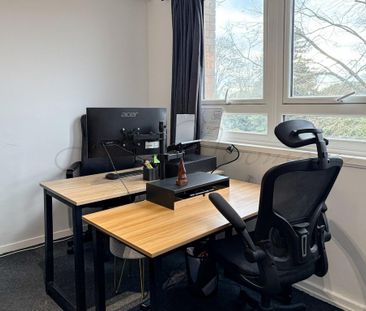 2 bedroom flat to rent - Photo 3