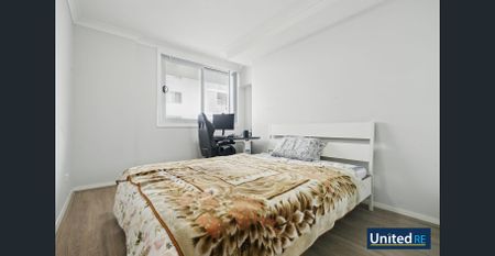 THREE BEDROOM APARTMENT 2 MINUTES FROM TOONGABBIE STATION - Photo 2