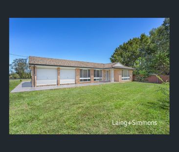 Beautifully Renovated - Photo 4