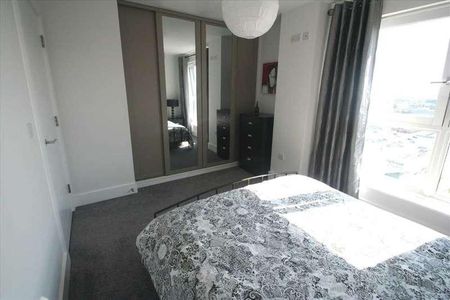 Skyline Plaza, Basingstoke Town Centre, RG21 - Photo 5