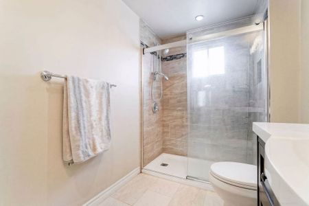 For Lease - 185 Blackfoot Trail, Mississauga, Ontario - Photo 3