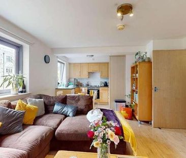 Balham High Road, London, SW17 - Photo 1