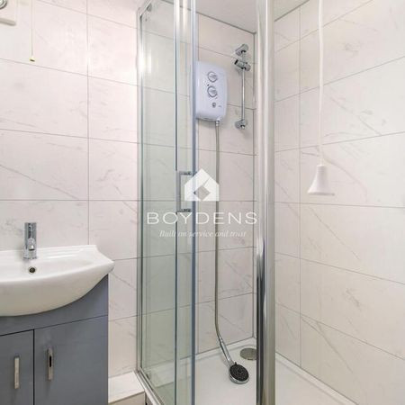 Terraced house to rent - Photo 3