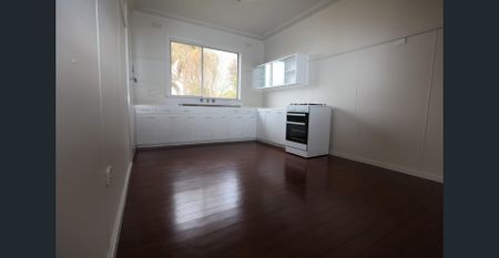 Convenience On Your Doorstop - Photo 4