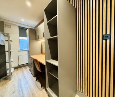 Cricklewood Lane, London, NW2 - Photo 1