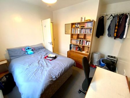 4 bedroom house share to rent - Photo 3