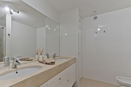 5 Bedroom House with swimming pool, Bicesse, Cascais - Photo 4