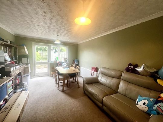 2 bedroom property to rent - Photo 1