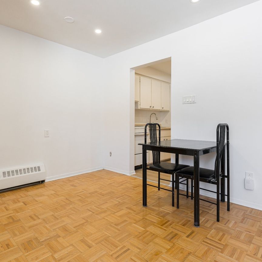 739 26e Avenue - Photo 1