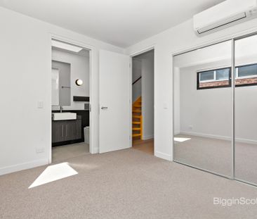 5 Yirram Lane, Richmond VIC 3121 - House For Rent | Domain - Photo 4