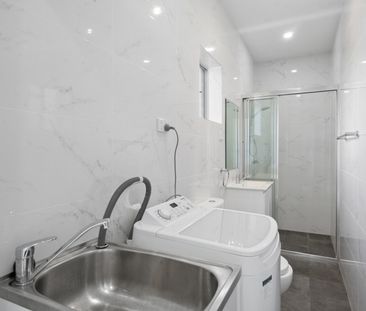 Modern Living - Photo 1