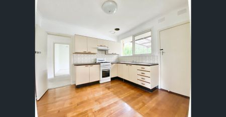 Limitless options minutes to Forest Hill Chase - Photo 4