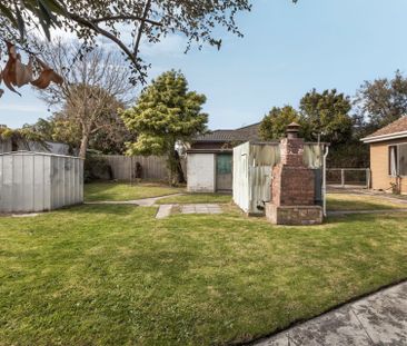 3 Claronga Street, Bentleigh East - Photo 1