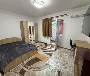 Garsoniera 40 mp , zona Vest, Ploiesti - Fotografie 2