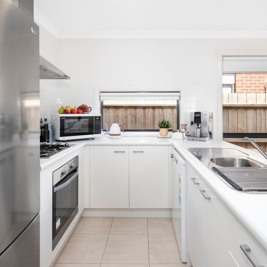 BEAUTIFUL THREE BEDROOM HOME IN ALFREDTON - Photo 1