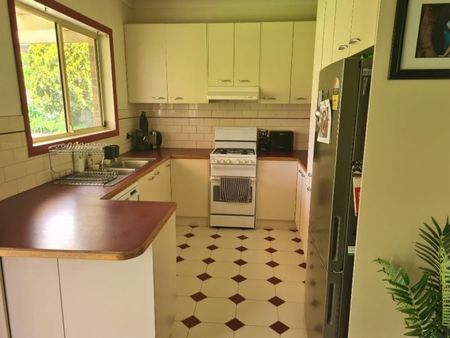 18 McLean Crescent - Photo 2