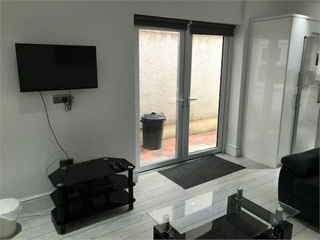 5 bedroom house share to rent - Photo 3