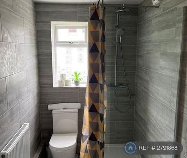 1 bedroom in a house share to rent - Photo 5