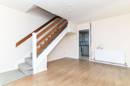 2 bedroom house to rent Newman Way, Rednal, Birmingham, West Midlands, B45 - Photo 4