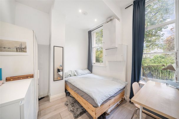Warwick Road, London, SW5 ground floor flat to rent - Photo 1