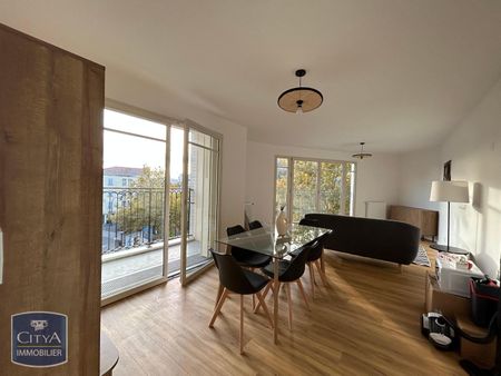 Location Appartement 3 pièces 59m² AUBERVILLIERS 93300 - Photo 3