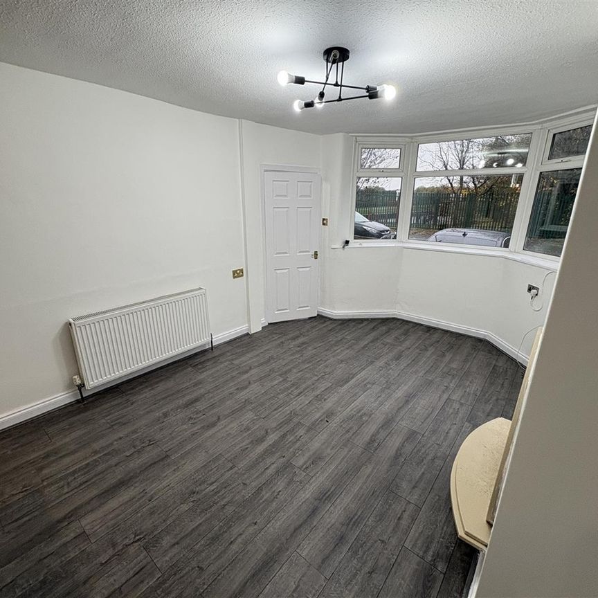 2 Bed Terraced House, Hallam Road, M40 - Photo 1