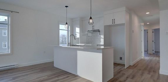 Charmant appartement 5 1/2 à Ascot Corner - Photo 2