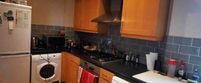 2 bedroom property to rent in London - Photo 1