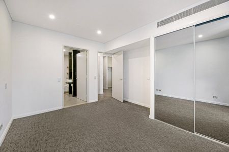 Premium Three-Bedroom Apartment I Spacious Layout & Luxe Interiors - Photo 2