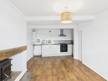 2 bedroom cottage to rent - Photo 2