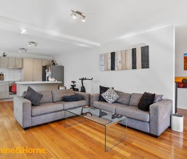Generous Family Townhouse - Photo 1
