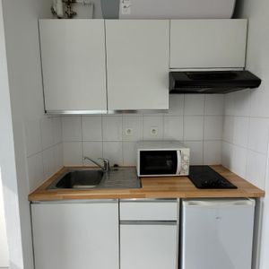 Location Appartement 2 pièces 12m² VALENCIENNES 59300 - Photo 2