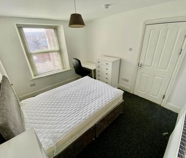 6 bedroom house to rent - Photo 5