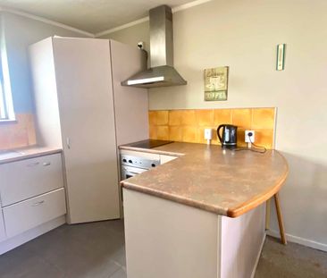Easy Living, Close to Town - Photo 4