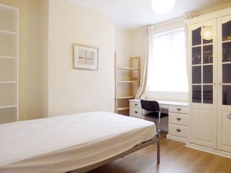 4 bedroom terraced house to rent - Photo 2