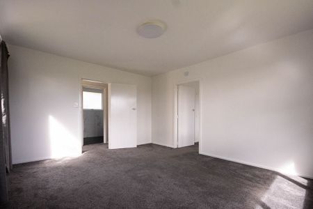 Charming 1BR Home in Sockburn! - Photo 3