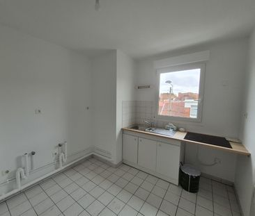 Location Appartement 3 pièces 67m² LENS 62300 - Photo 2