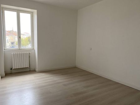 Location appartement 3 pièces 62.43 m² à Romans-sur-Isère (26100) - Photo 2