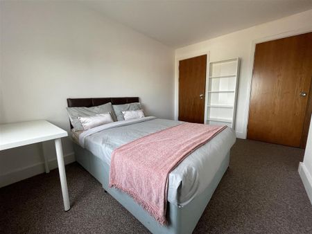 2 bedroom apartment to rent - Photo 4