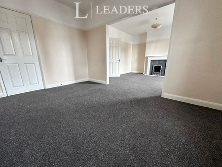 2 bedroom property to rent Stradbroke House, 177A High Street, Lowestoft, NR32 - Photo 2