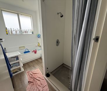 126B Broderick Road, Johnsonville - Photo 1