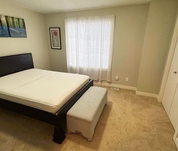 Spacious 3 Bedroom Townhome In Kintalla Of Redstone!! - Photo 5