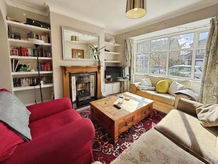 4 bedroom semi-detached house to rent - Photo 2