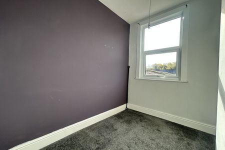 Bisley Street - Photo 3