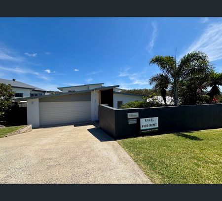 4 Seamist Place, Coffs Harbour, NSW 2450 - Photo 4