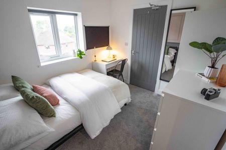 Cobbett Close #1 - Photo 4