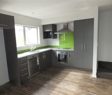 1/48 Brockworth Place, Riccarton, Christchurch City - Modern Townho... - Photo 5